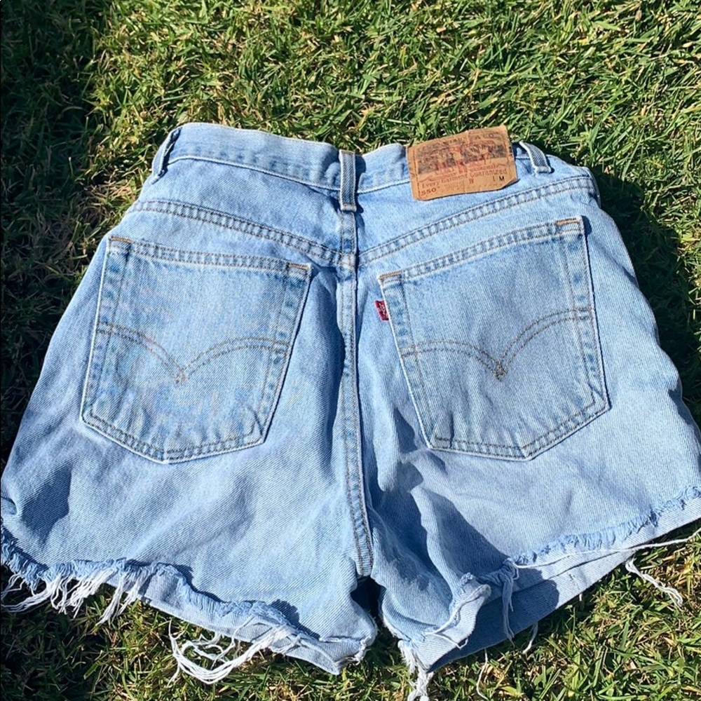 Vintage high waisted Levis, light blue!